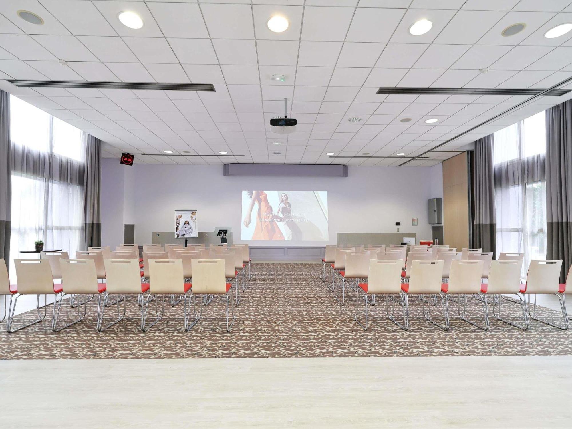 Mercure Grenoble Centre Porte Des Alpes Kültér fotó